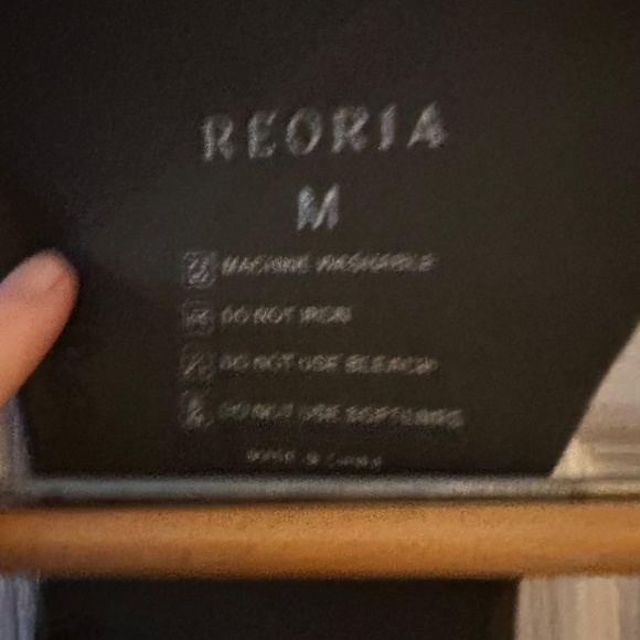 REORIA Women's size M Green V Neck Racer Back Double Lined Sleeveless bodysuit - Picture 2 of 4